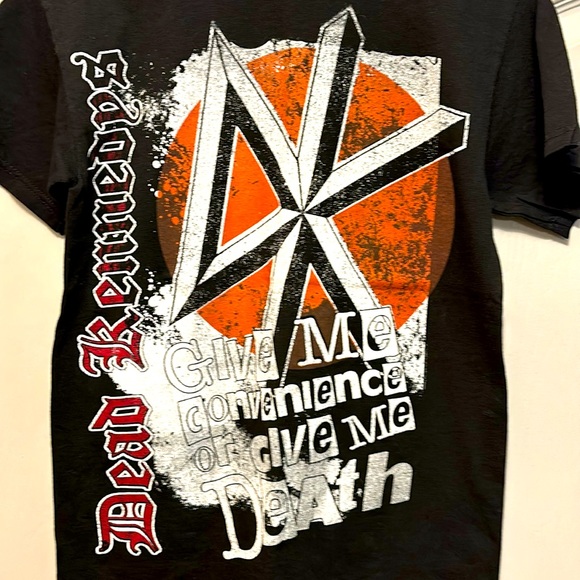 Dead Kennedy’s “Give Me Convenience or Give Me Death” Tshirt SMALL 2004 - Picture 2 of 4